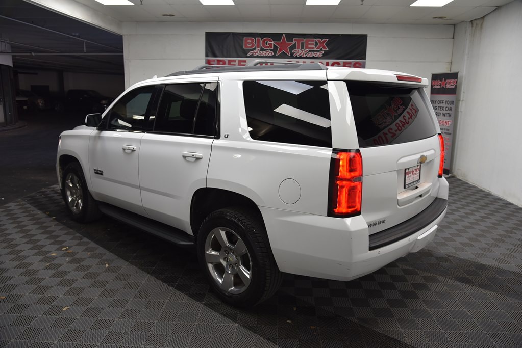 2017 Chevrolet Tahoe Image 3