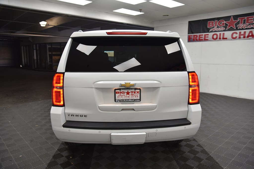 2017 Chevrolet Tahoe Image 4