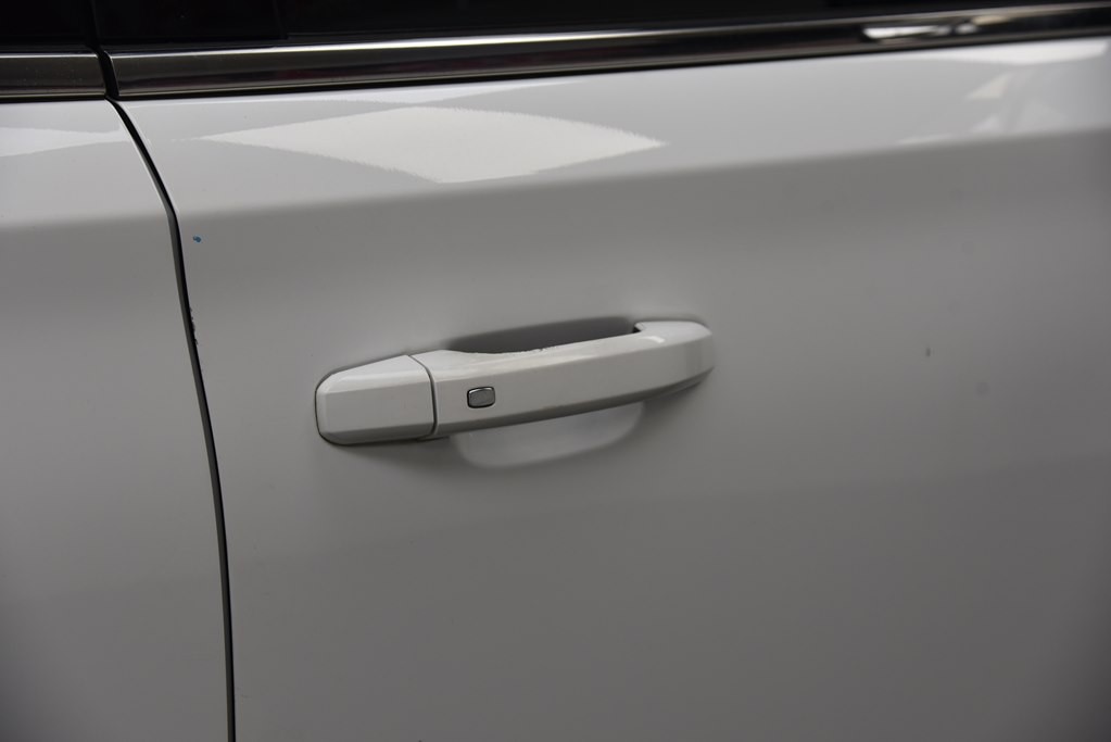 2017 Chevrolet Tahoe Image 15