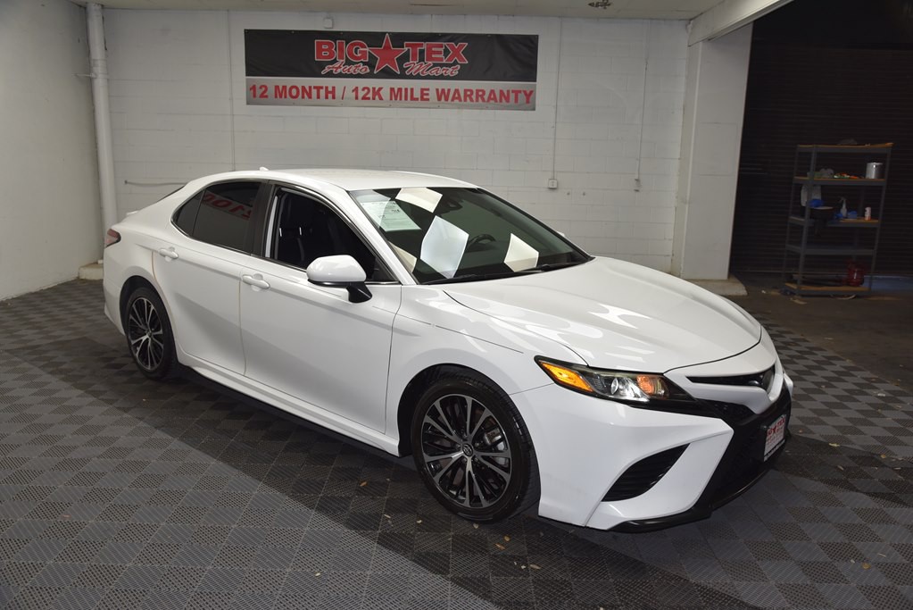 2019 Toyota Camry Image 7