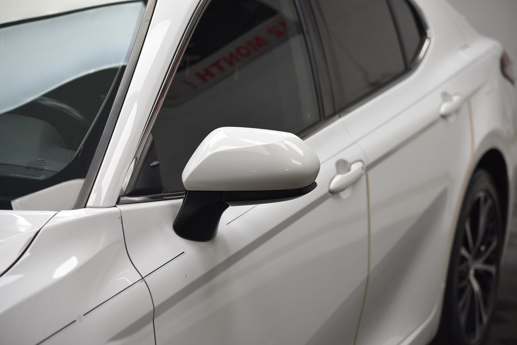 2019 Toyota Camry Image 9