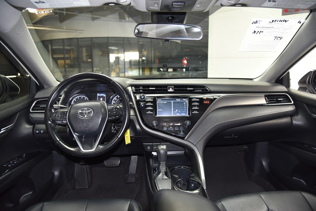 2019 Toyota Camry Image 20