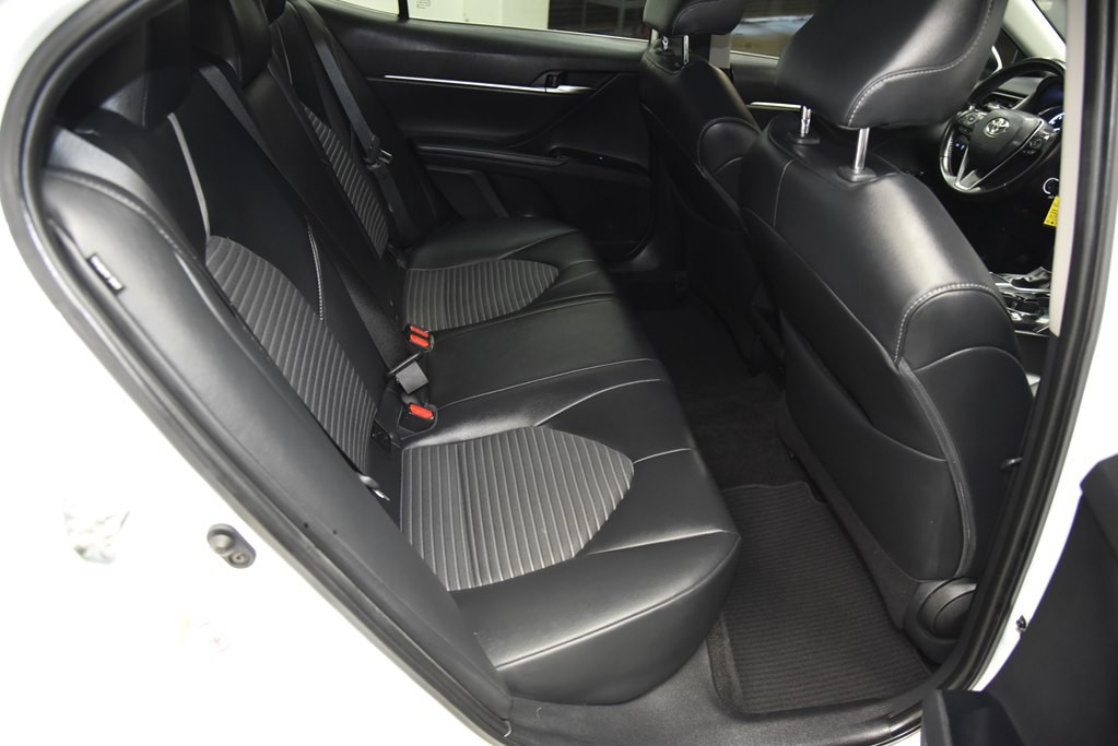 2019 Toyota Camry Image 22