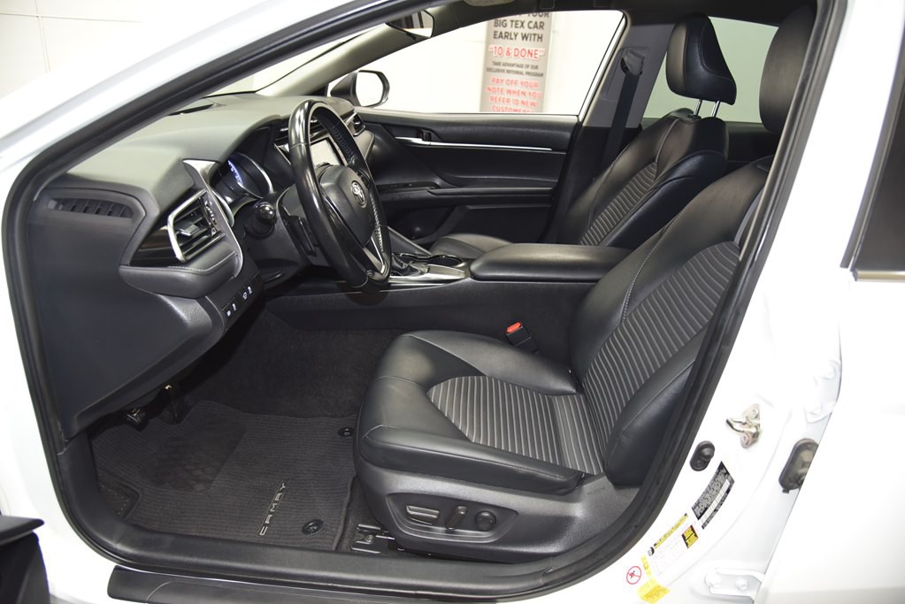 2019 Toyota Camry Image 31