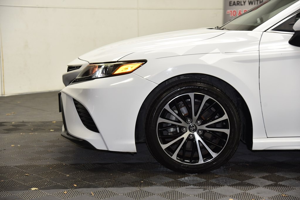 2019 Toyota Camry Image 36