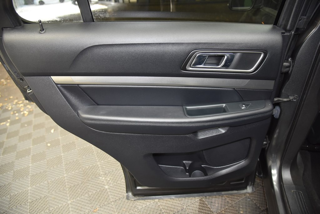 2019 Ford Explorer Image 27