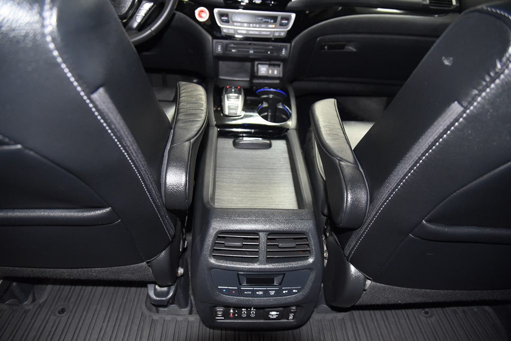 2017 Honda Pilot Image 26