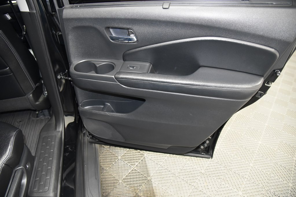 2017 Honda Pilot Image 29