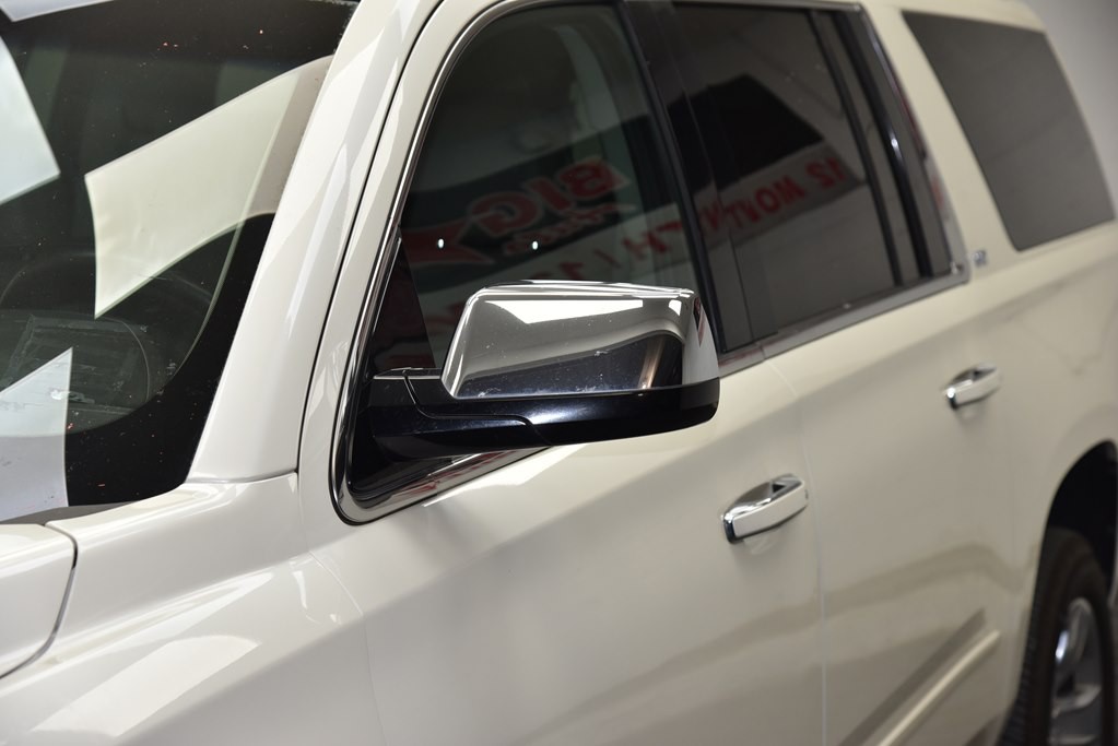 2015 Chevrolet Suburban Image 9
