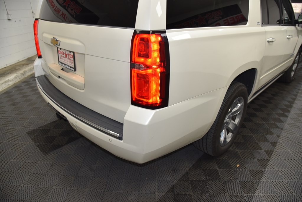 2015 Chevrolet Suburban Image 16