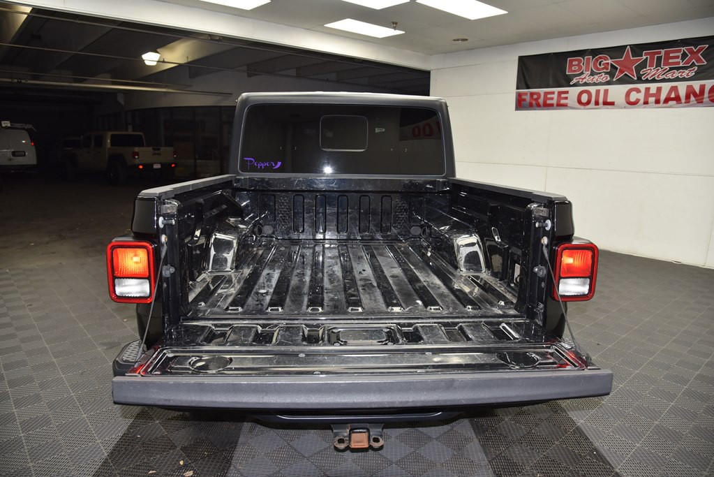 2021 Jeep Gladiator Image 17