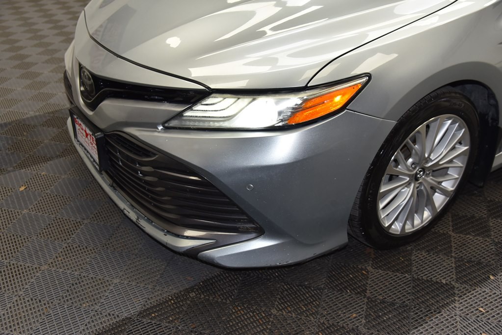 2018 Toyota Camry Image 11