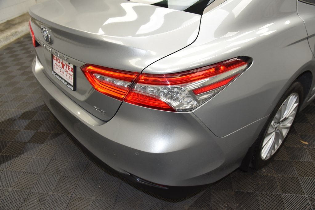 2018 Toyota Camry Image 14