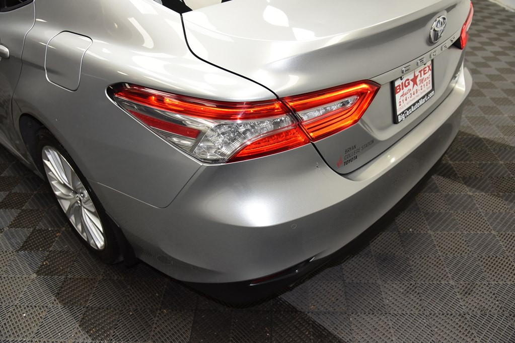 2018 Toyota Camry Image 15