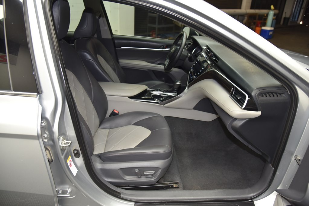 2018 Toyota Camry Image 23
