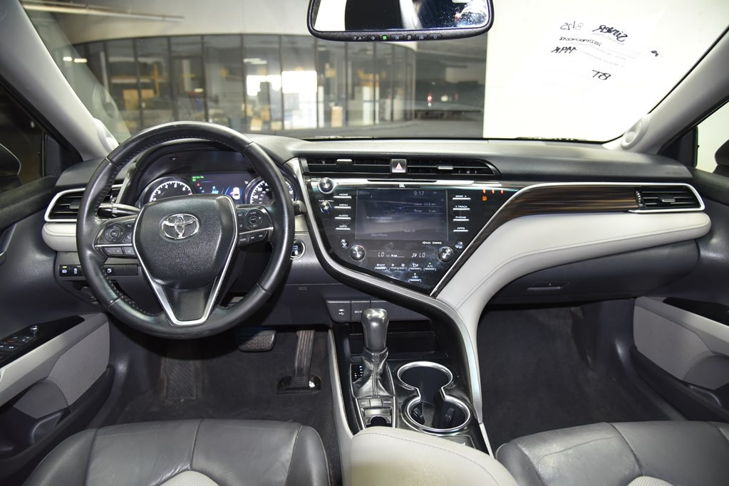 2018 Toyota Camry Image 27
