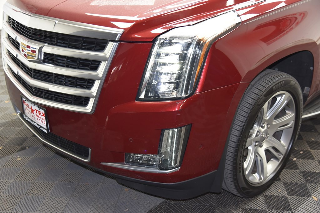 2017 Cadillac Escalade Image 11