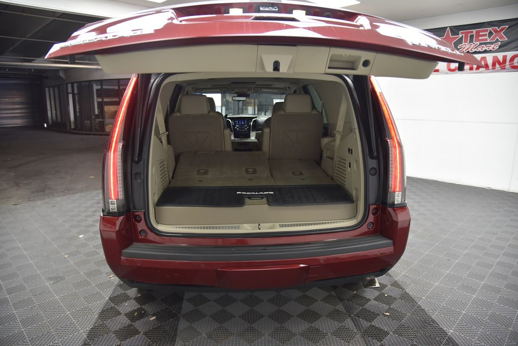 2017 Cadillac Escalade Image 22