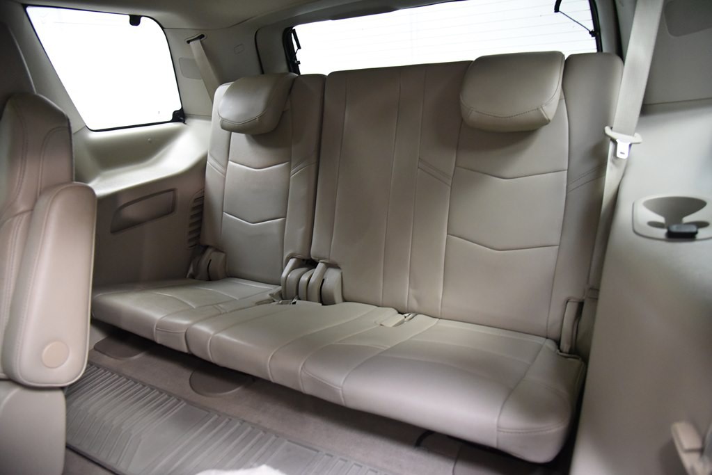 2017 Cadillac Escalade Image 24