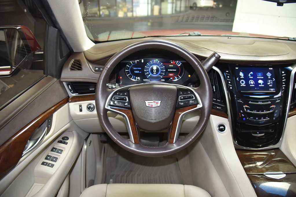 2017 Cadillac Escalade Image 30