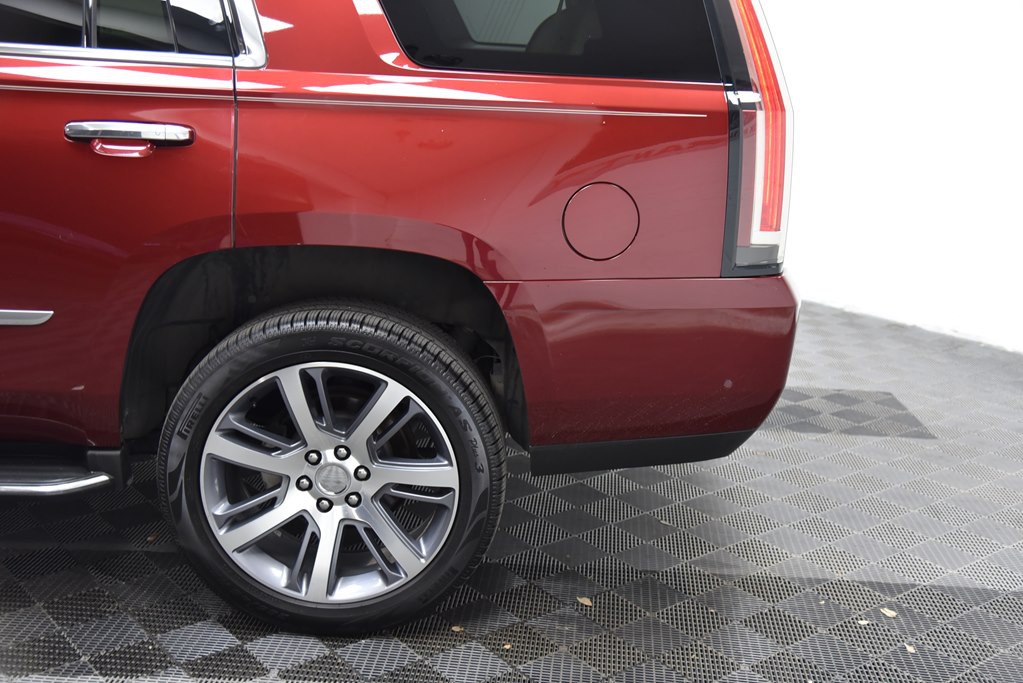 2017 Cadillac Escalade Image 43