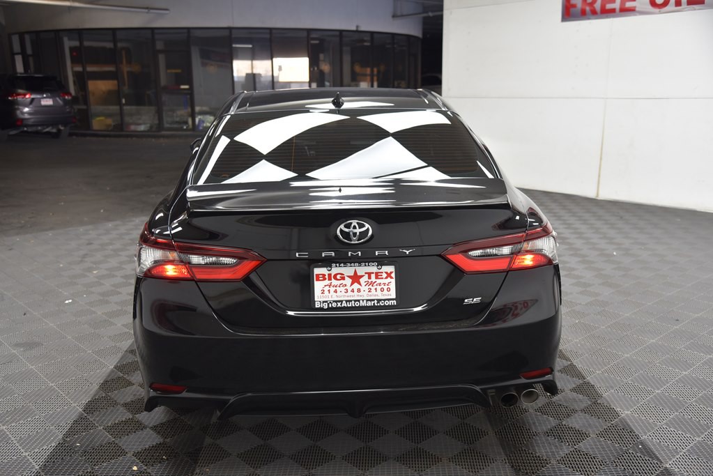 2021 Toyota Camry Image 4