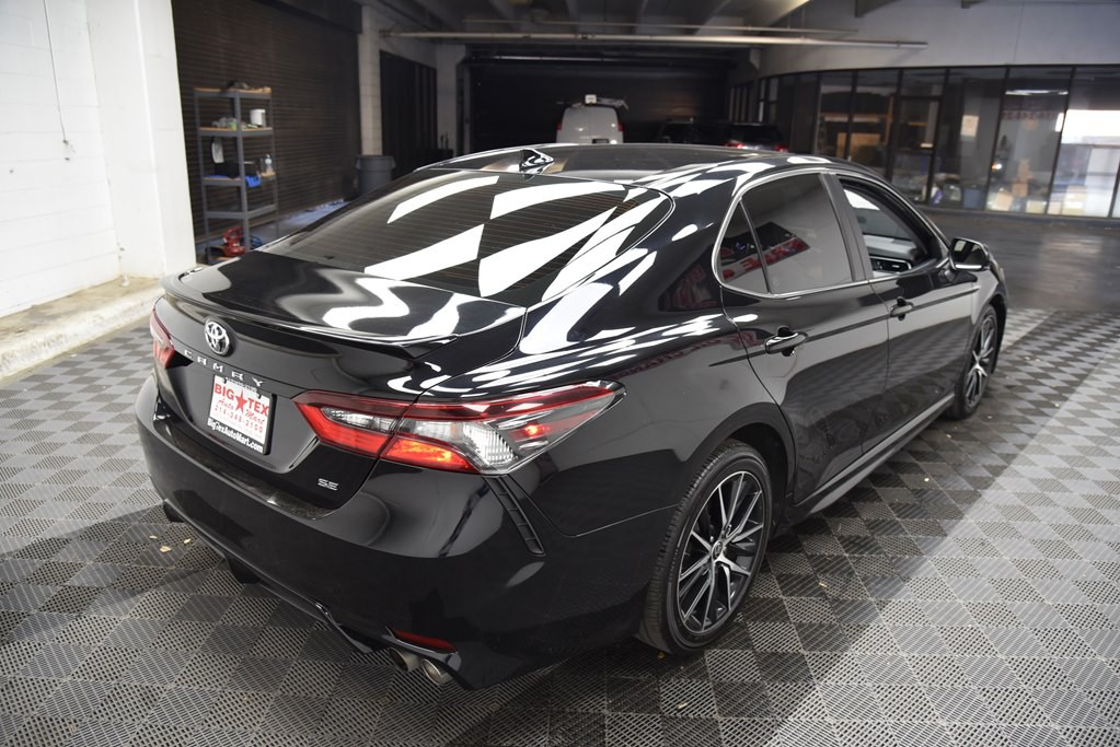 2021 Toyota Camry Image 5