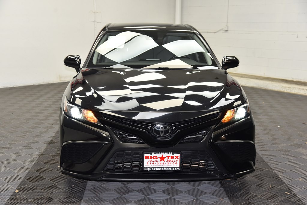 2021 Toyota Camry Image 8