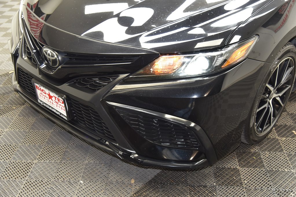 2021 Toyota Camry Image 10