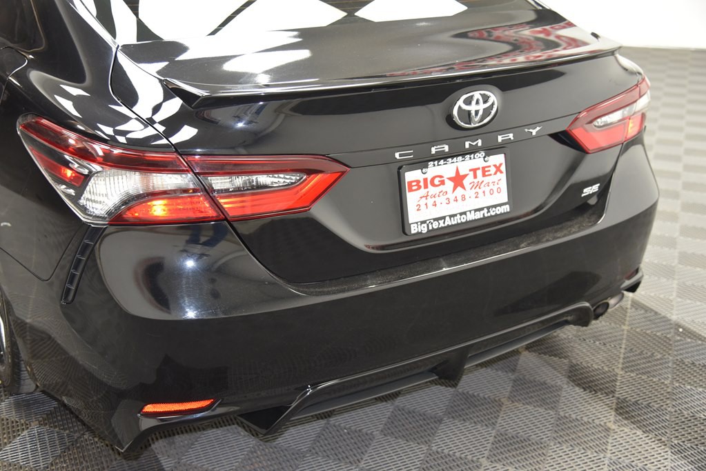 2021 Toyota Camry Image 14