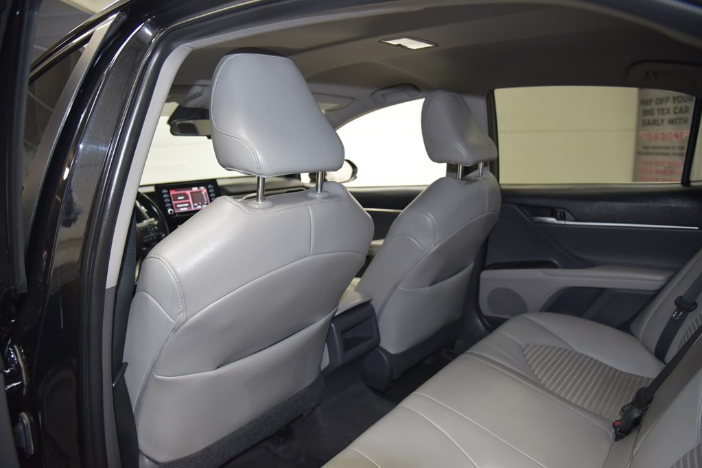 2021 Toyota Camry Image 16