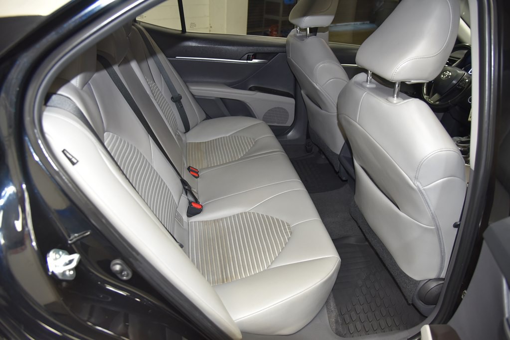 2021 Toyota Camry Image 18