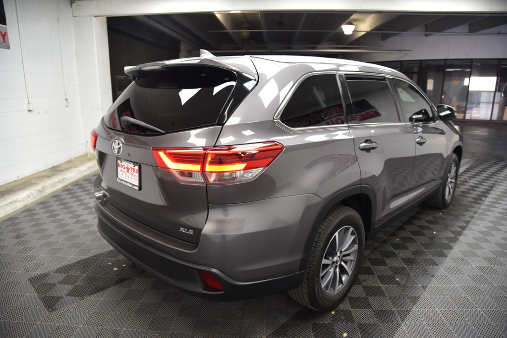 2019 Toyota Highlander Image 5