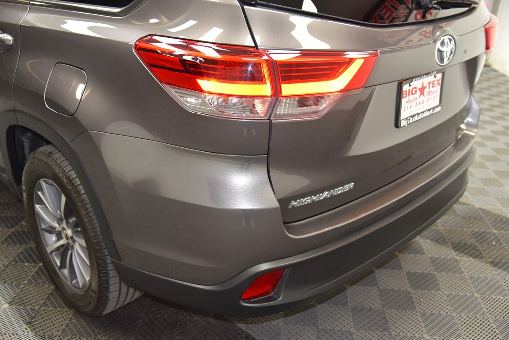 2019 Toyota Highlander Image 15