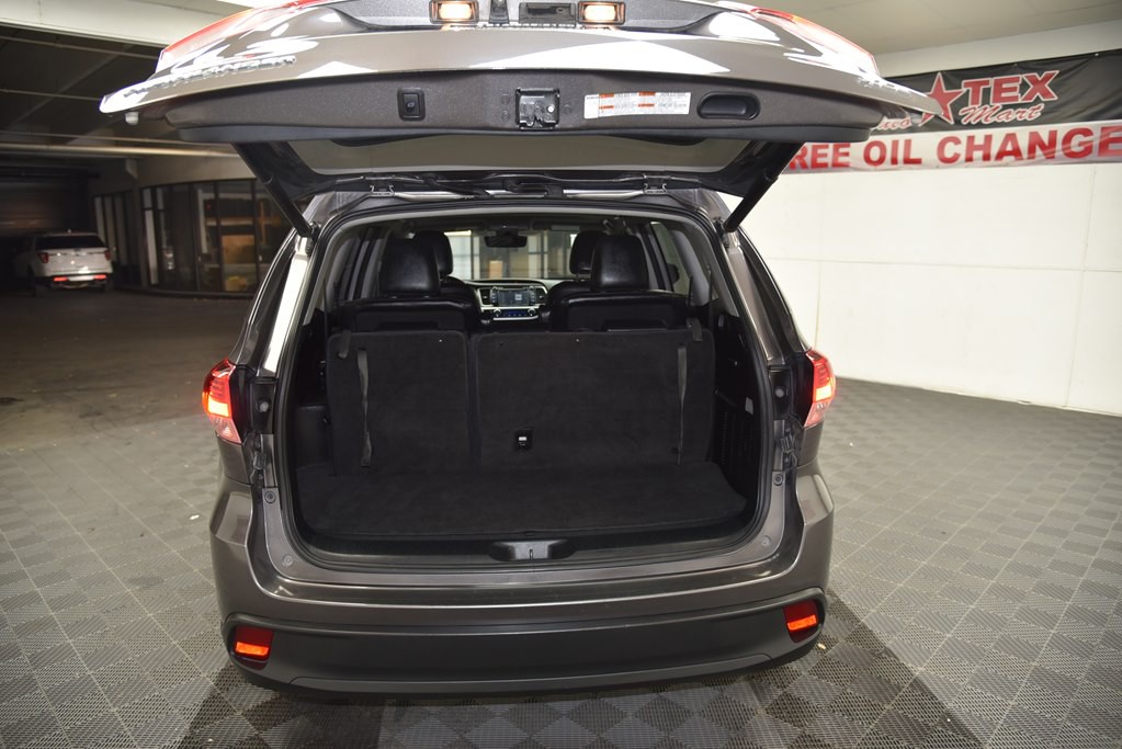 2019 Toyota Highlander Image 17