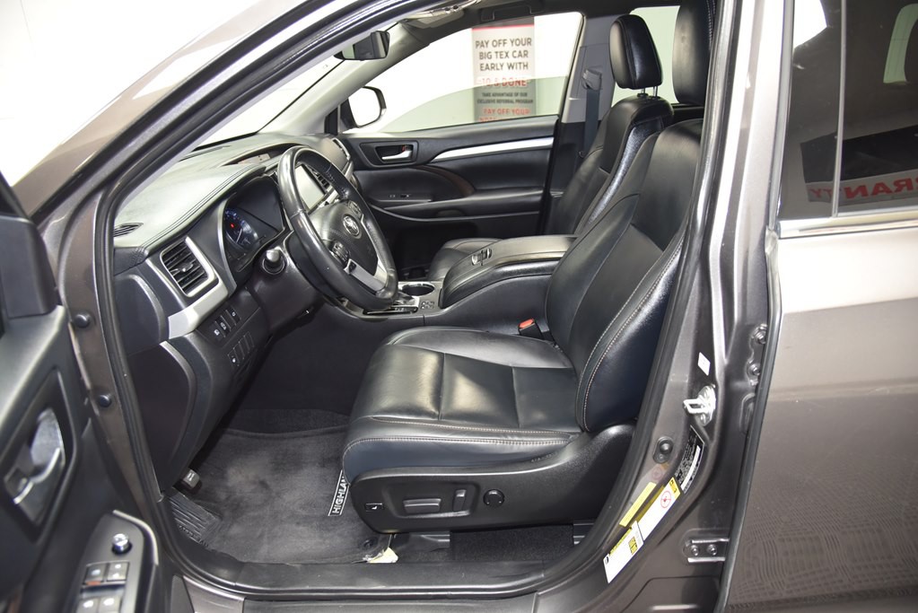 2019 Toyota Highlander Image 34