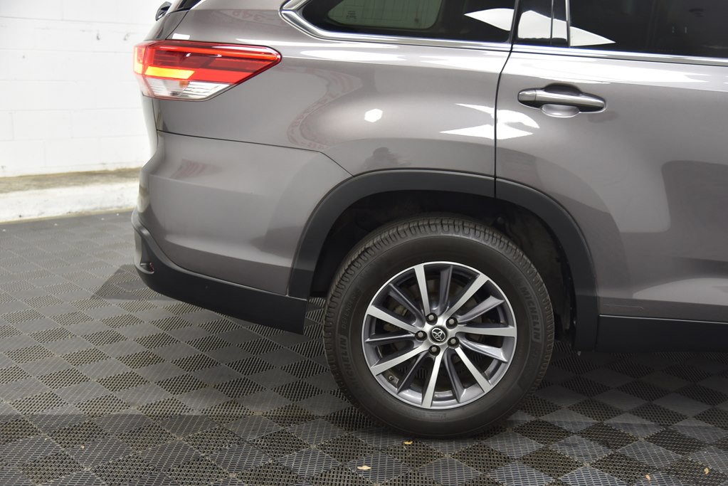 2019 Toyota Highlander Image 42