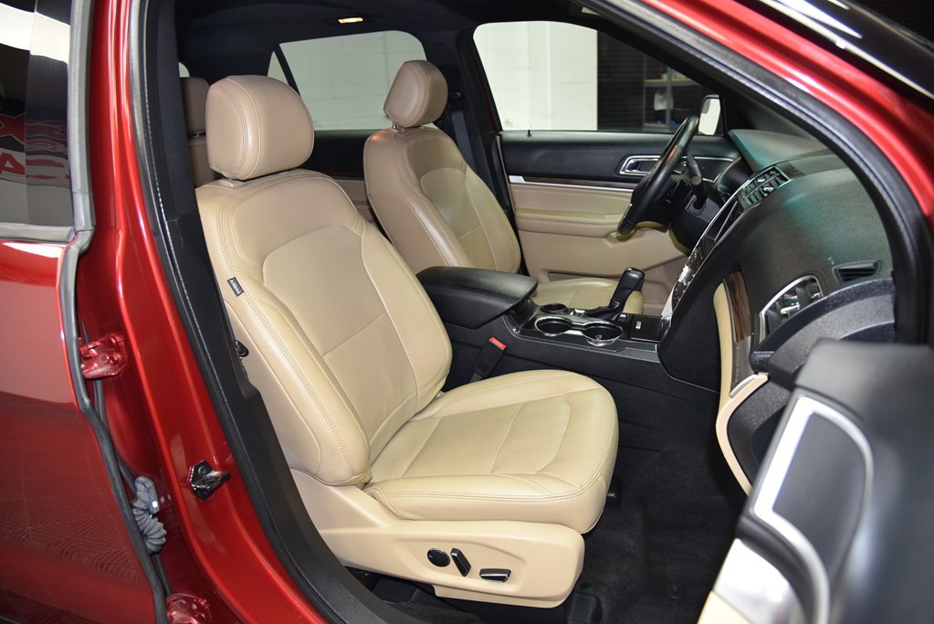 2017 Ford Explorer Image 25