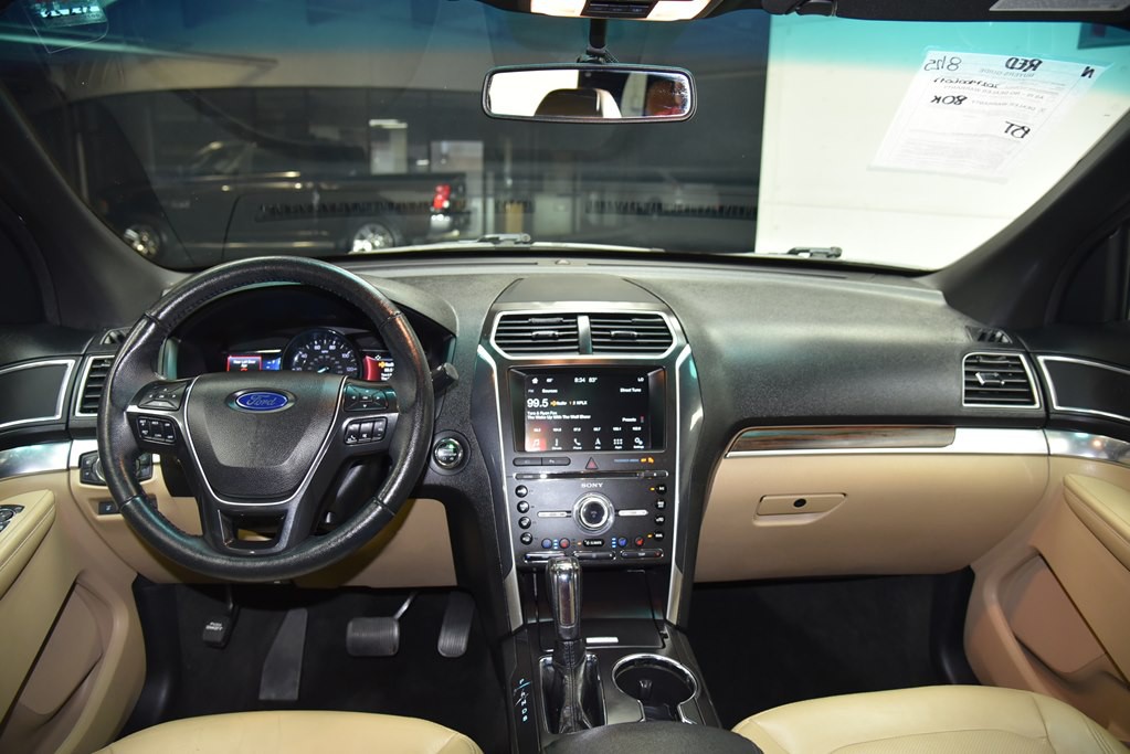 2017 Ford Explorer Image 30