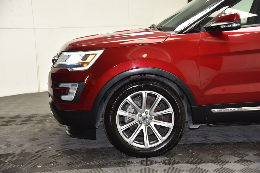 2017 Ford Explorer Image 35