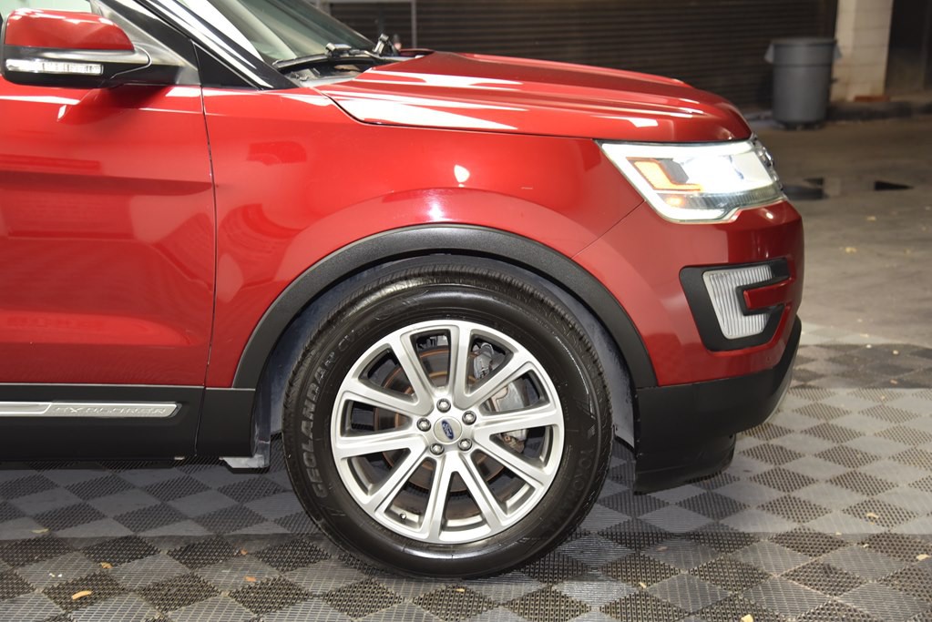 2017 Ford Explorer Image 38