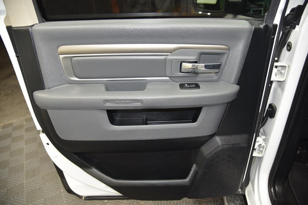 2017 RAM 1500 Image 13