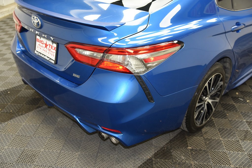 2018 Toyota Camry Image 13