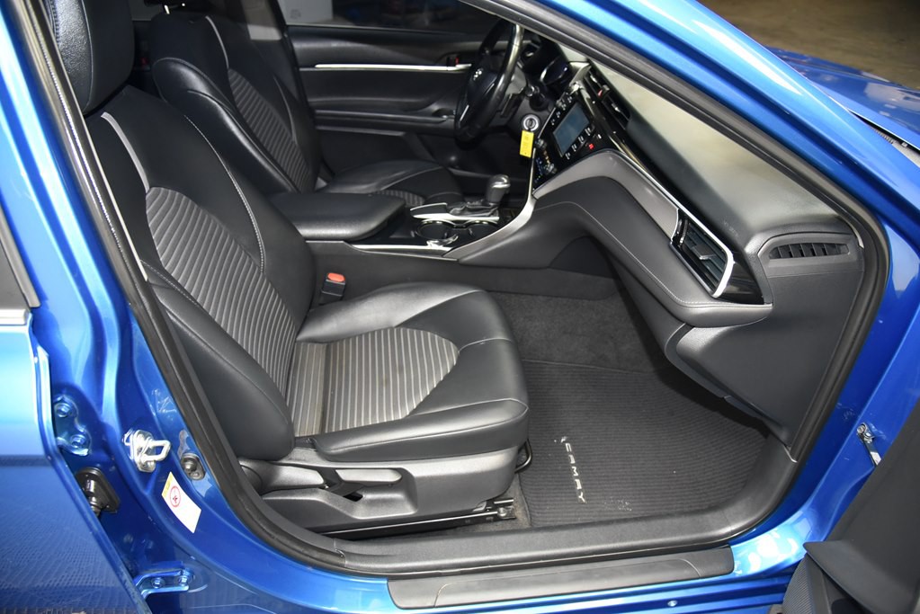 2018 Toyota Camry Image 22