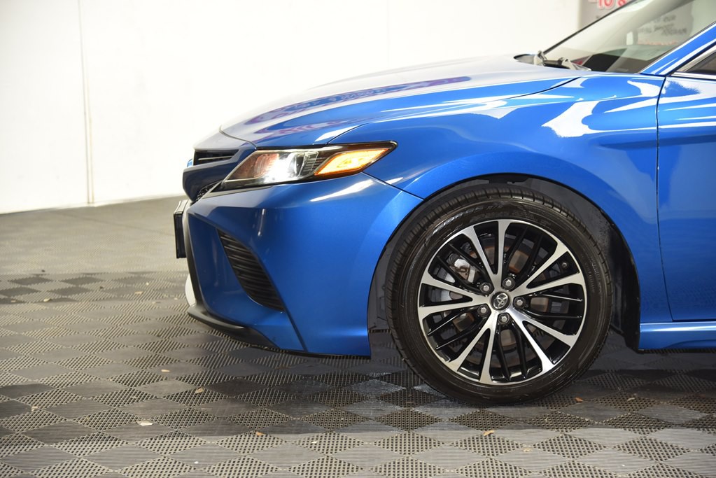 2018 Toyota Camry Image 27