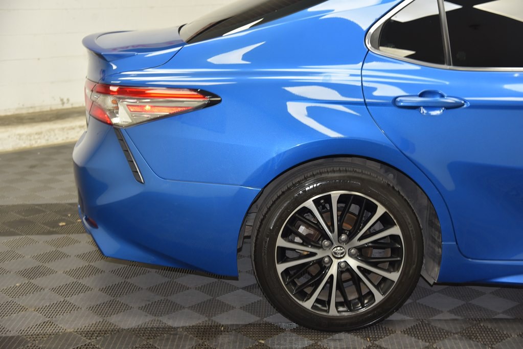 2018 Toyota Camry Image 29