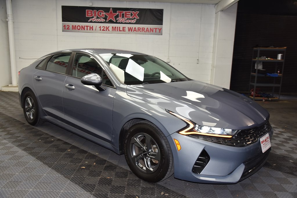 2022 Kia K5 Image 7