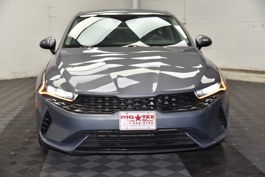 2022 Kia K5 Image 8