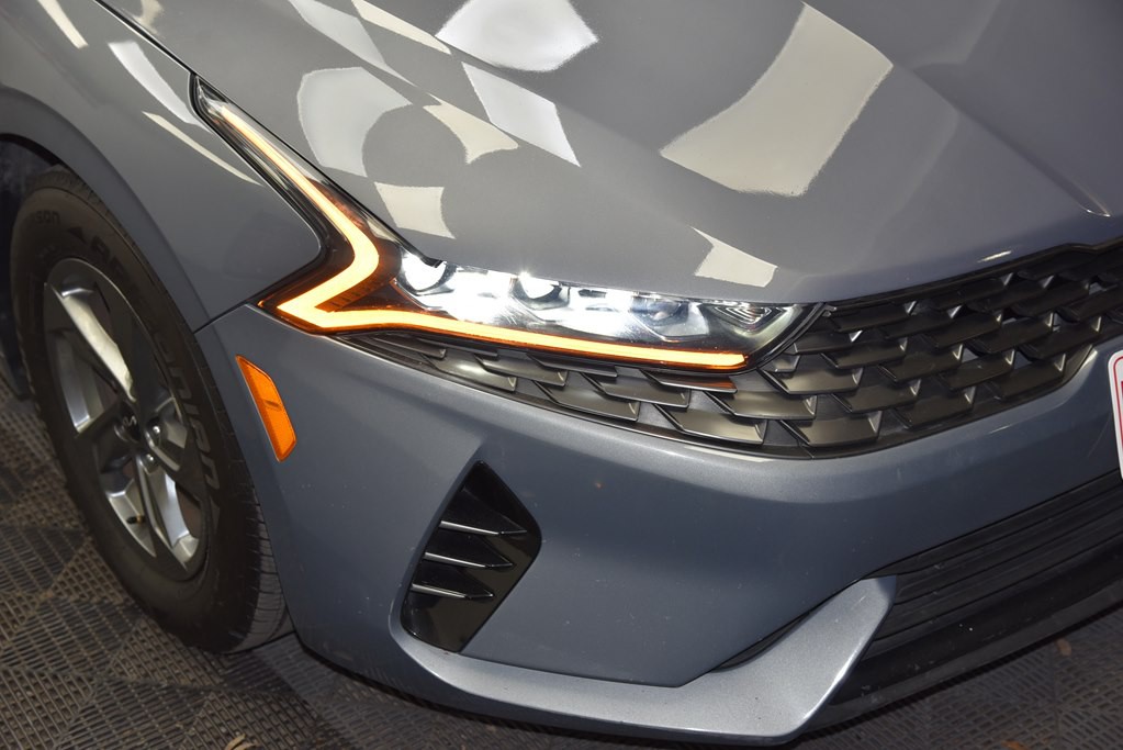 2022 Kia K5 Image 12