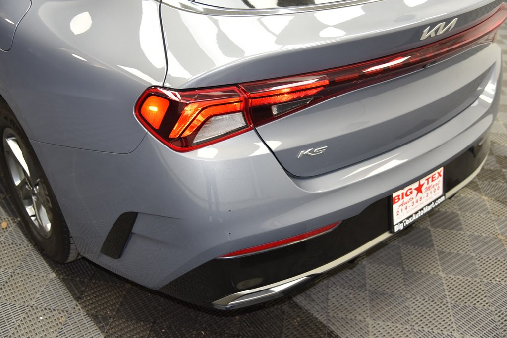 2022 Kia K5 Image 14
